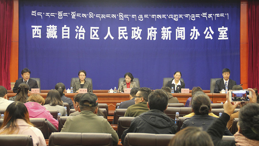 发布会现场.jpg