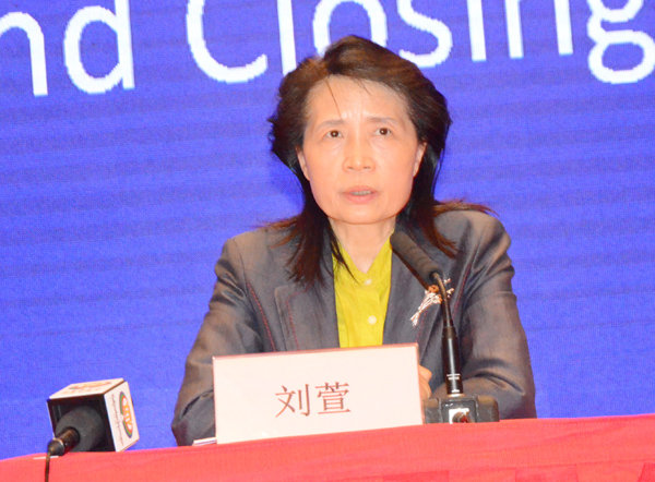 新闻发言人：西藏自治区政府副秘书长、第十六届中国西藏—尼泊尔经贸洽谈会协调领导小组副组长 刘萱.jpg