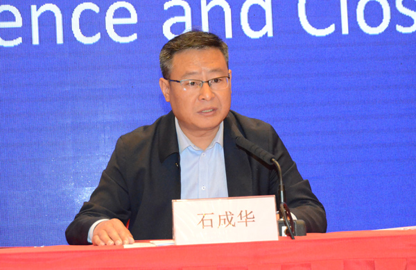 新闻发言人：西藏自治区商务厅副厅长 石成华.jpg